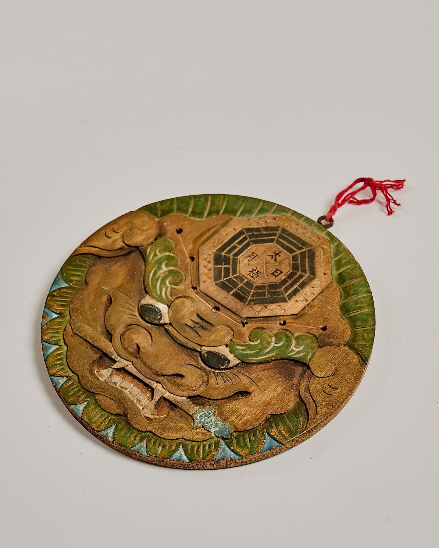 八卦劍獅牌・角度 3