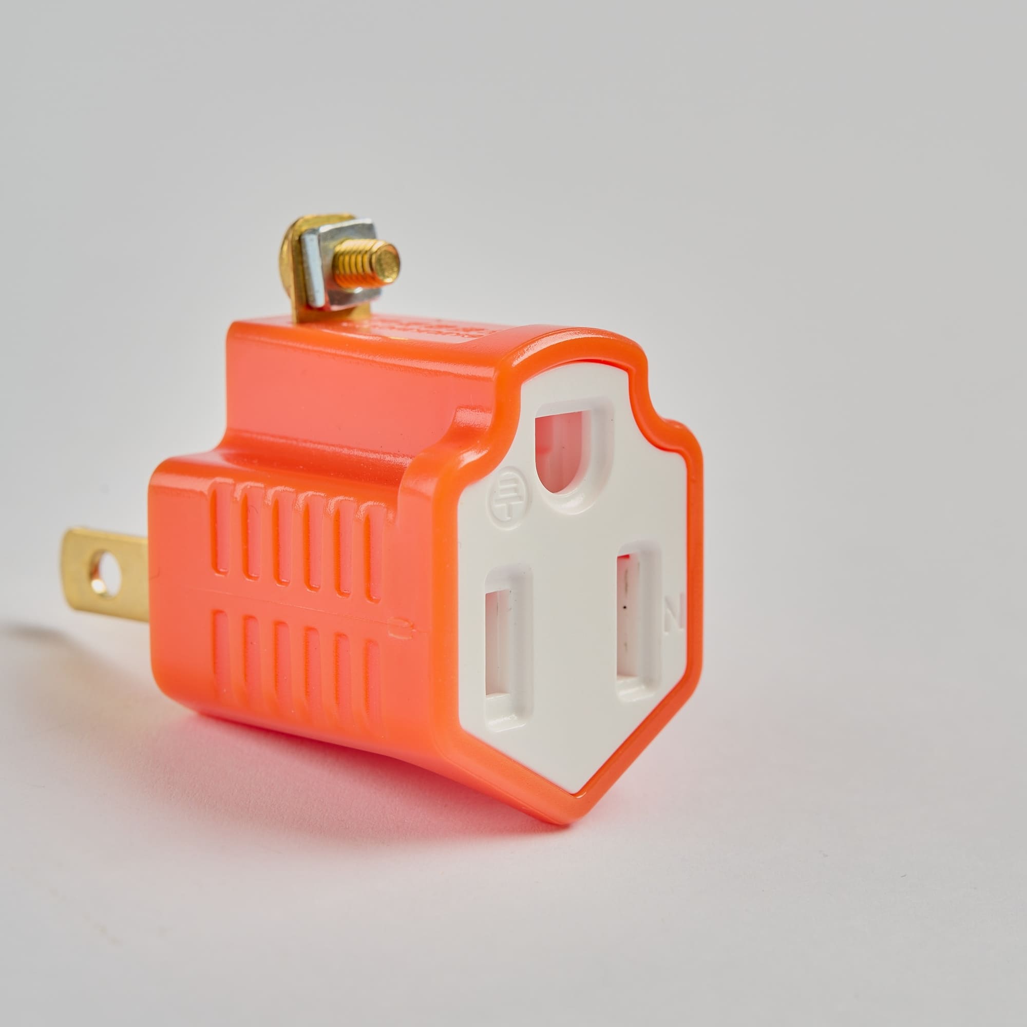 台製三轉二插座・角度 3